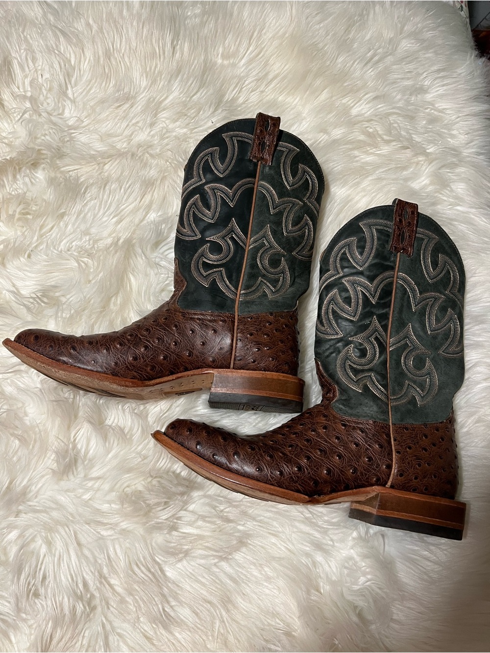 Cavender’s men’s 11D boots